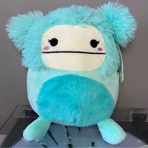 8” Joelle Blue Bigfoot Squishmallow NWT